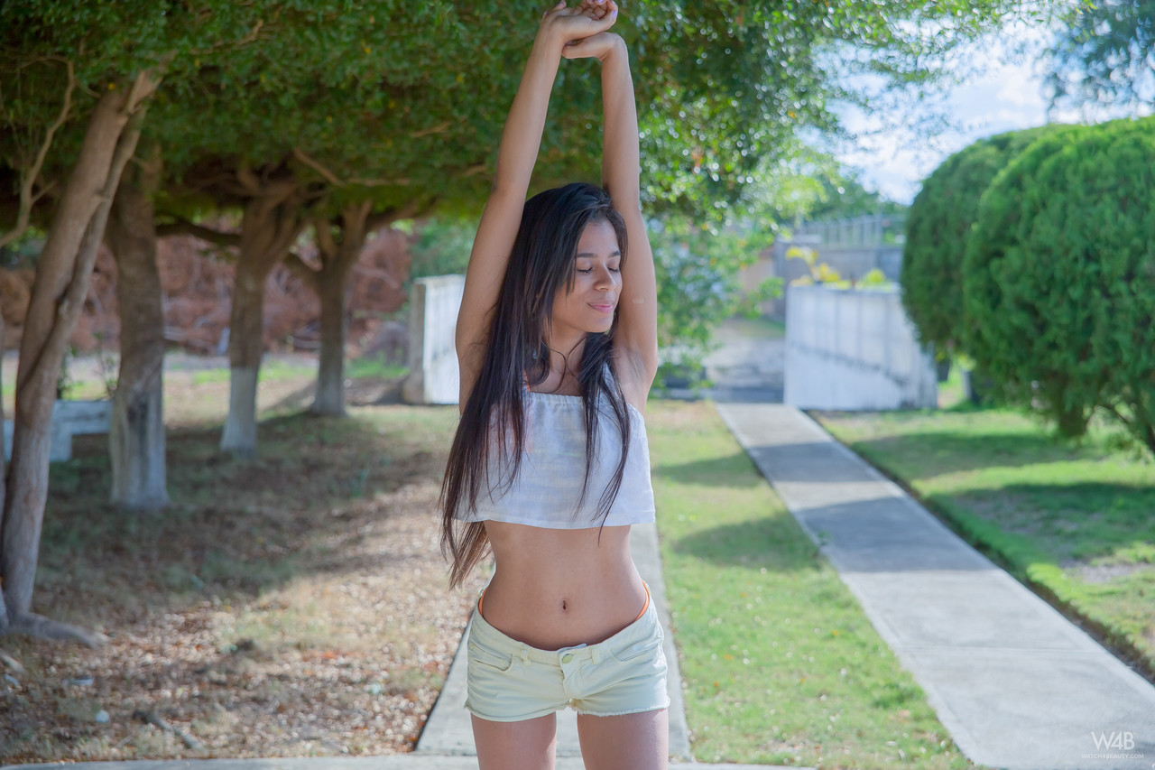 Exotic Venezuelan babe Karin Torres reveals her skinny body & small boobs