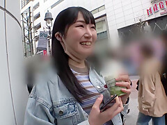 0000004_19歳貧乳の日本人女性が大量潮吹きする素人ナンパ痙攣イキセックス