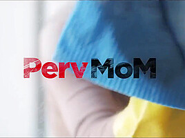 Mandy Waters And Perv-mom In My Biggest Fan