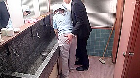 XD2301- Creampie rape of a mature cleaning lady who cleans the toilet