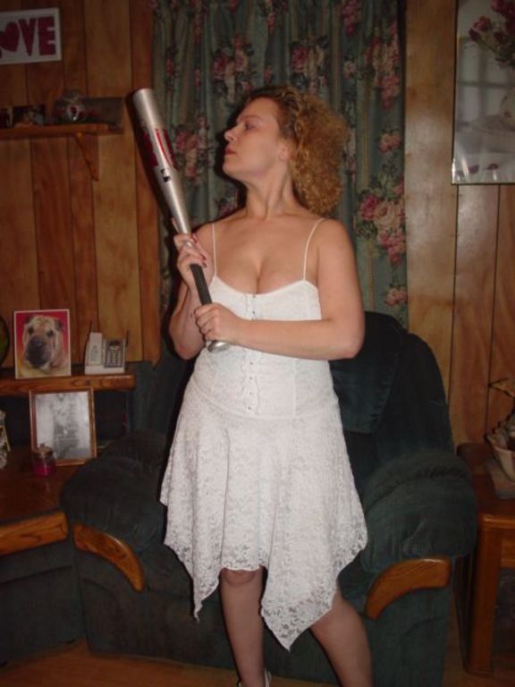 Well Used HotwifeS Sloppy Juicy Pussy Filled With Baseball ...