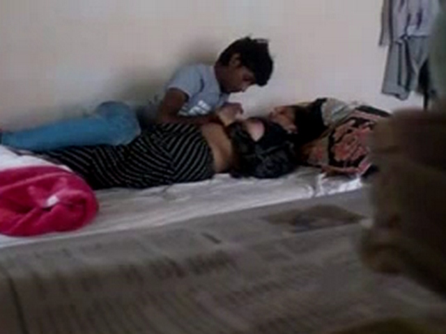 Patna College Lover Foreplay Filmed By Hidden Camera